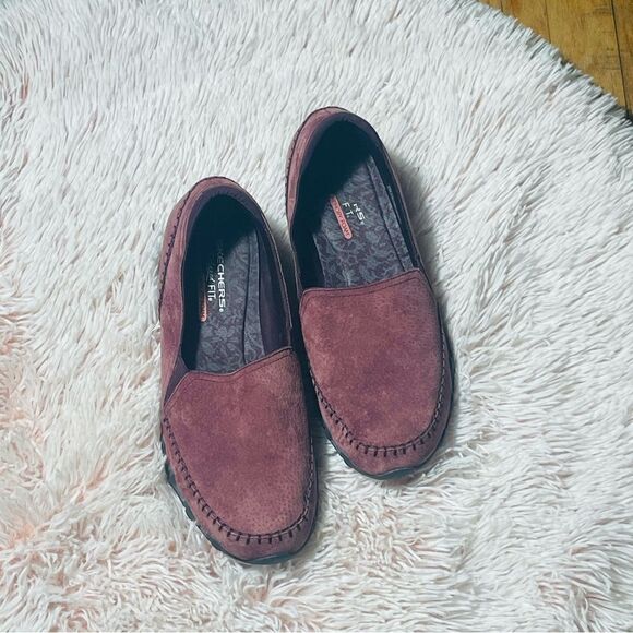 SKECHERS SHOES  - Picture 1 of 8